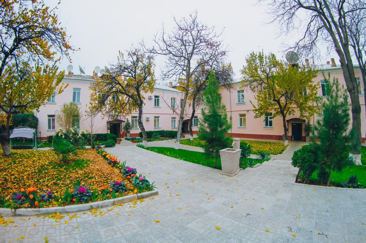 Armon Apart Hotel Khujand Exterior foto